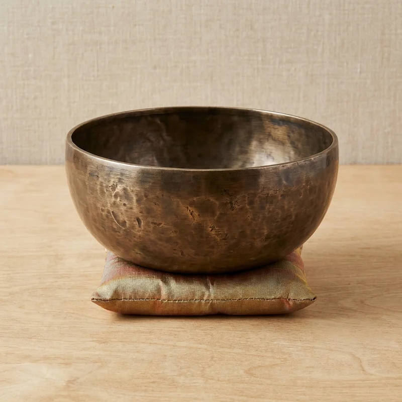 Antique-Finish Tibetan Singing Bowl — 8-Inch Deep Harmonic - 1